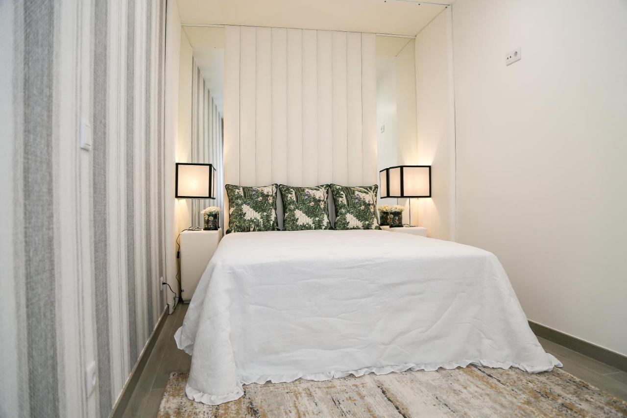 Dina Beach House Avo Mariana Назаре Екстериор снимка