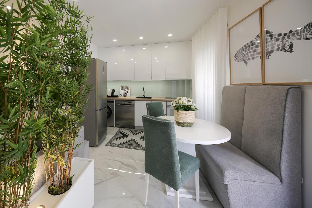 Dina Beach House Avo Mariana Назаре Екстериор снимка